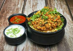 Mughlai Chicken Biryani